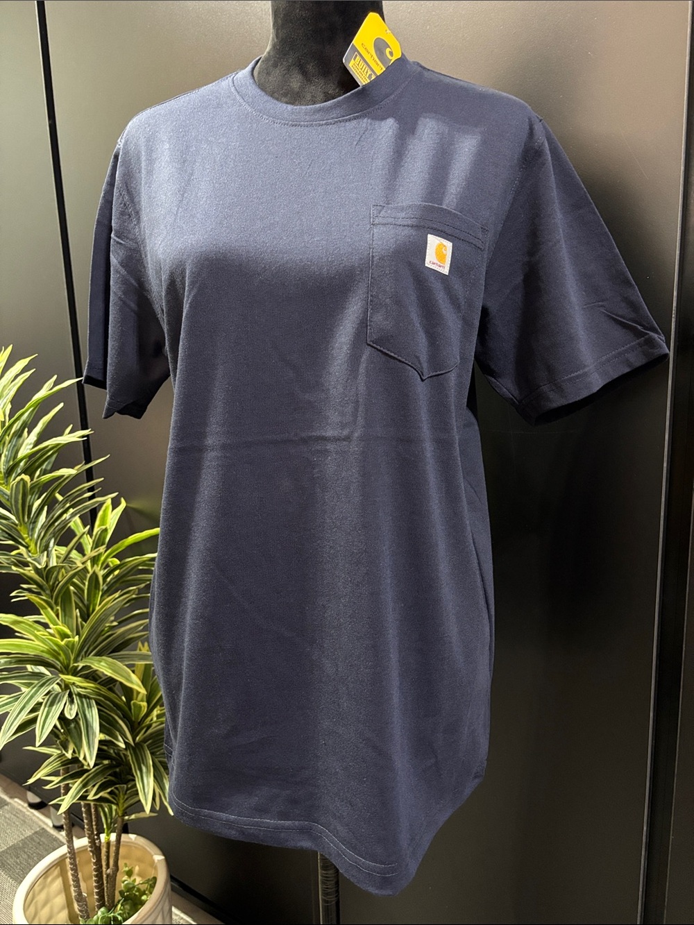 Carhartt Loose Fit Heavyweight chest pocket, patch logo,crewneck,work,casual,